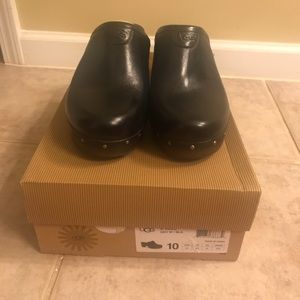 Ugg Clogs